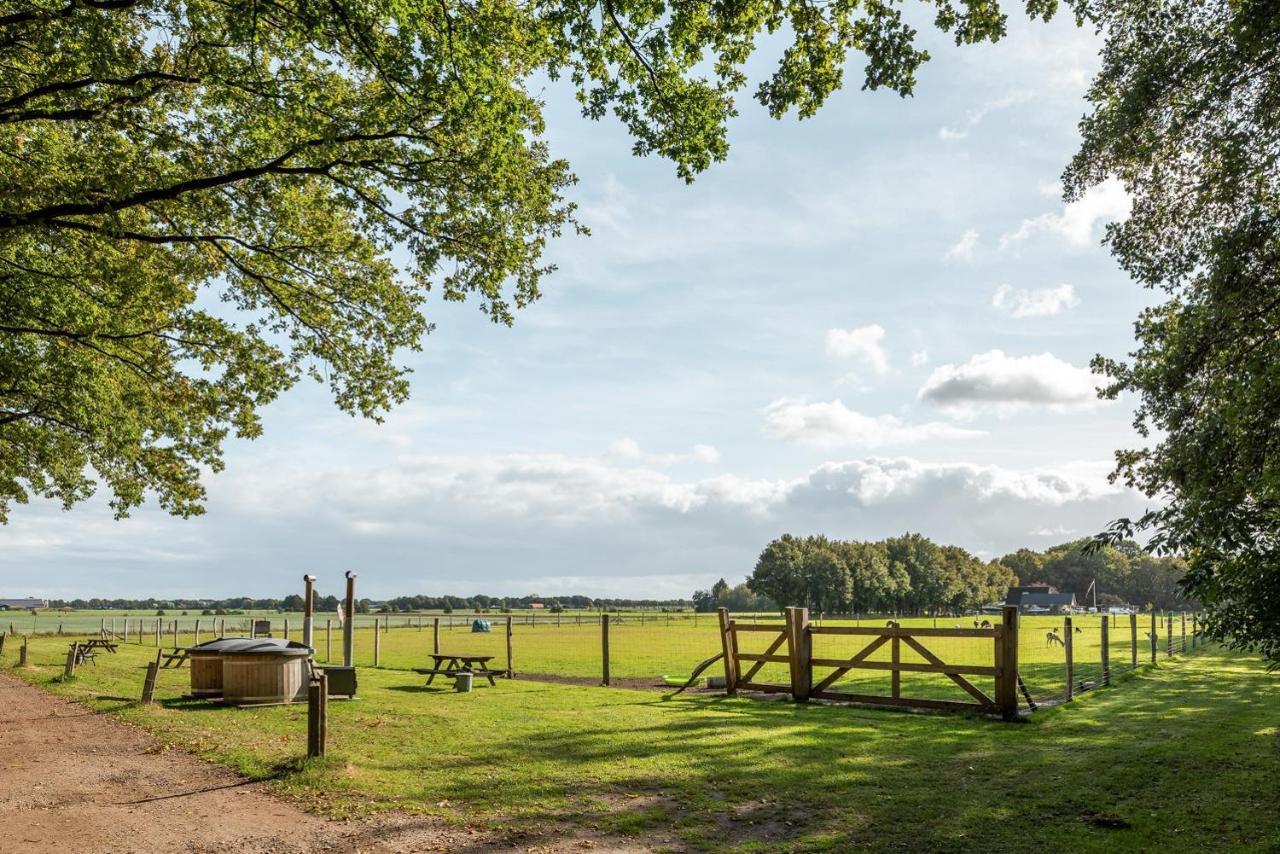 Beautiful English Villa With Hottub Zuidwolde  Buitenkant foto