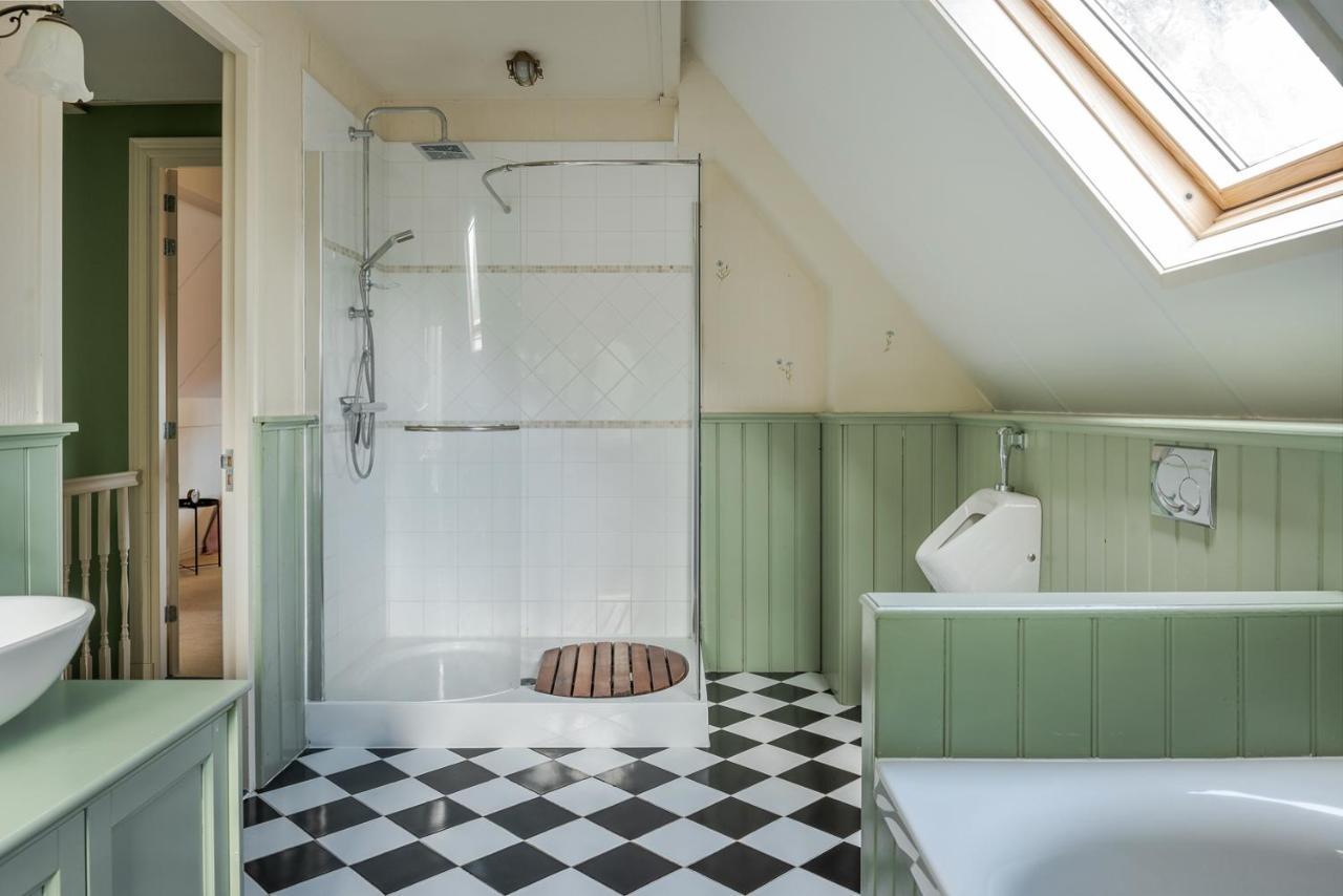 Beautiful English Villa With Hottub Zuidwolde  Buitenkant foto